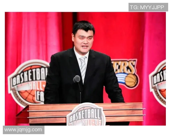 姚明加盟国足引发热议球迷期待篮球巨星助力足球崛起