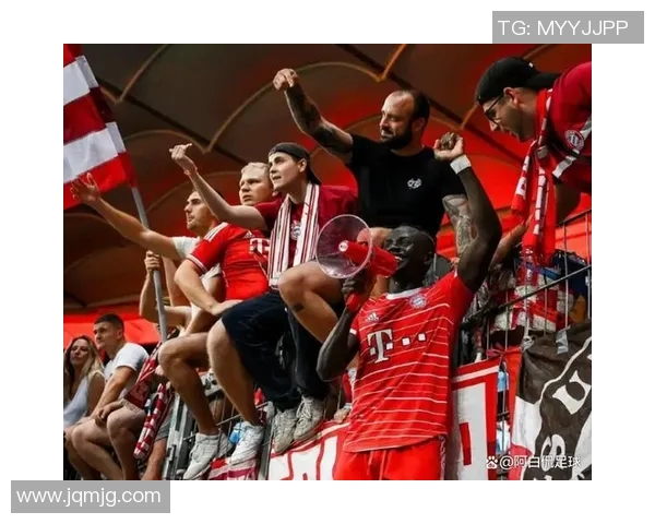 足球明星人行立牌引发热议他们的故事与成就激励年轻球员追梦